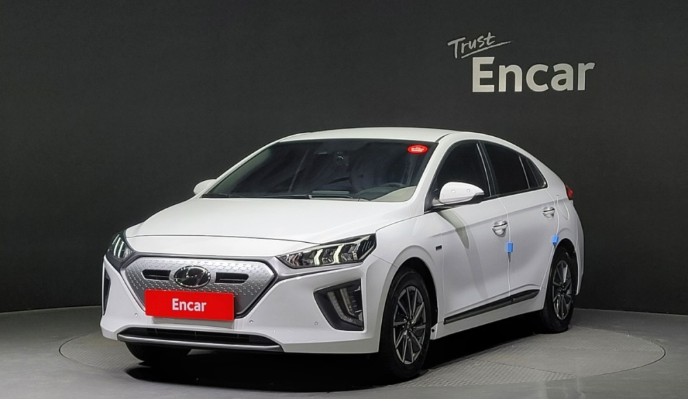 Hyundai The new Ioniq electric
