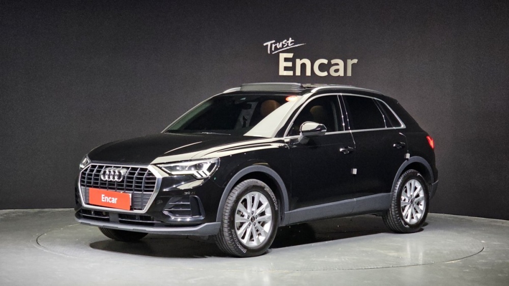 Audi Q3 (F3)
