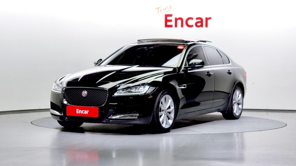 Jaguar XF (X260)