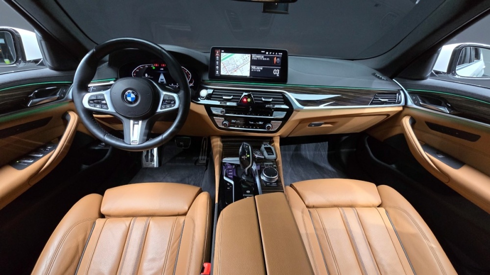 BMW 5 series (G30)