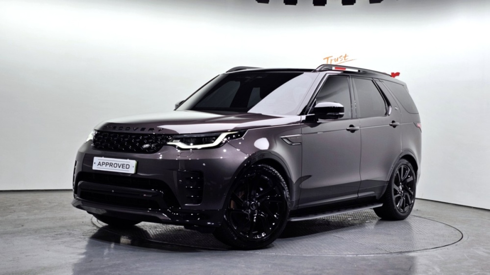 Land rover discovery 5