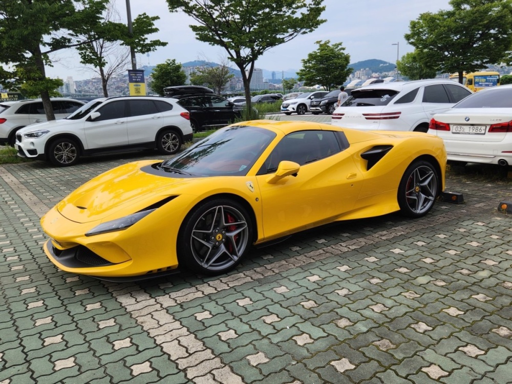 Ferrari F8 Spider