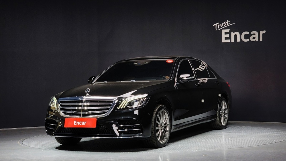 Mercedes-Benz S-Class W222