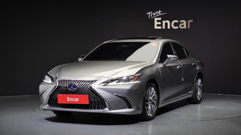 Lexus ES300h 7th generation