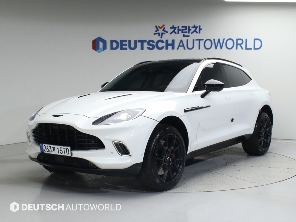 Aston martin DBX