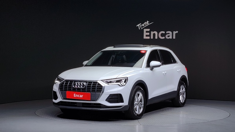 Audi Q3 (F3)