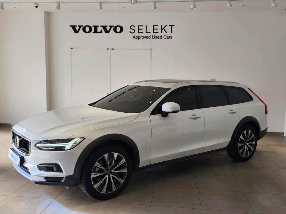 Volvo V90 Cross Country