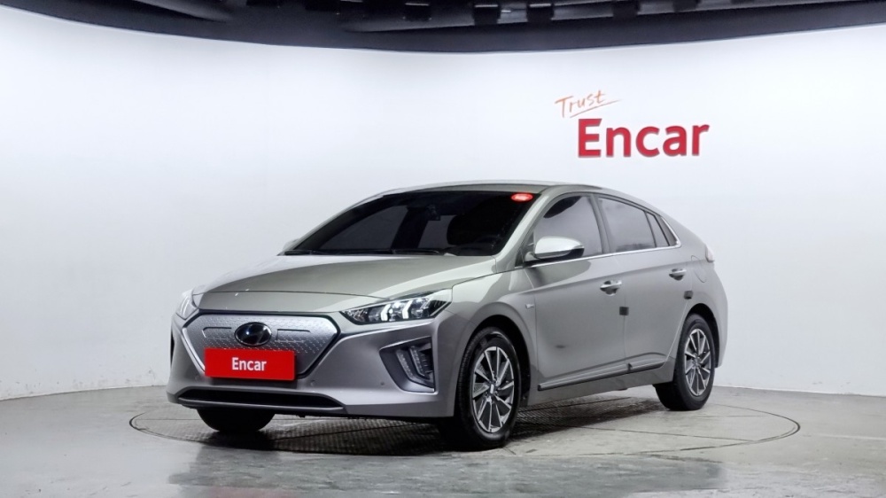 Hyundai The new Ioniq electric