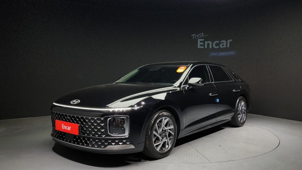 Hyundai Grandeur Hybrid (GN7)