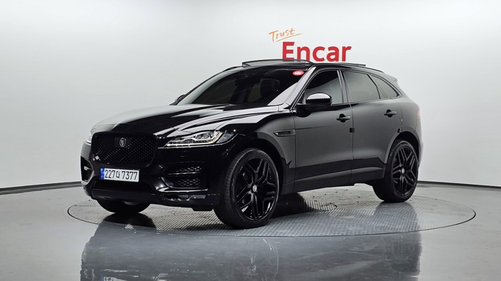 Jaguar F-PACE