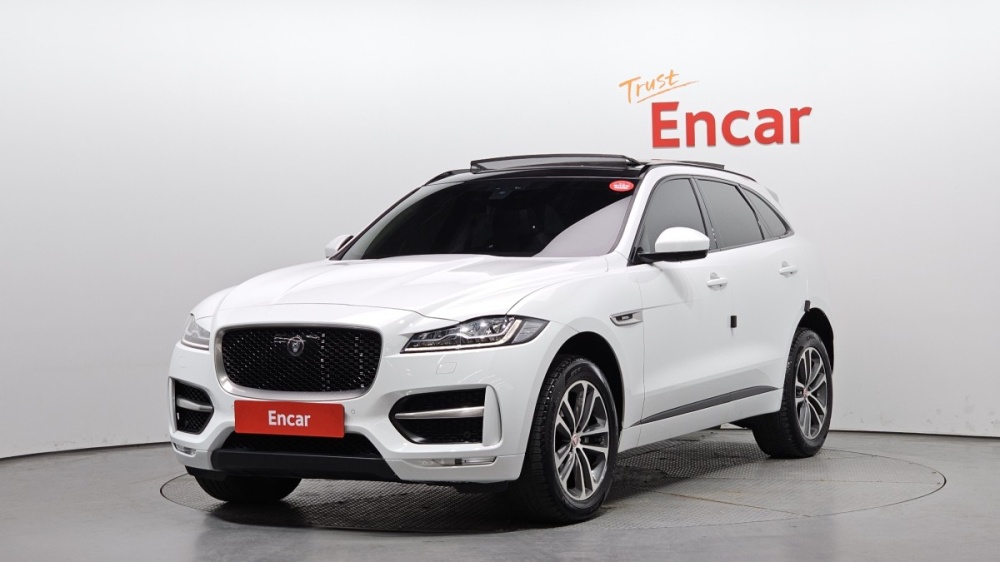 Jaguar F-PACE