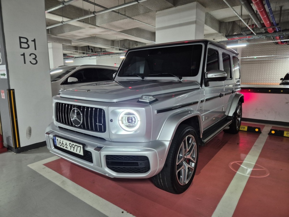 Mercedes-Benz G-Class W463b