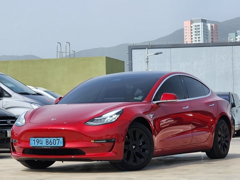 Tesla model 3