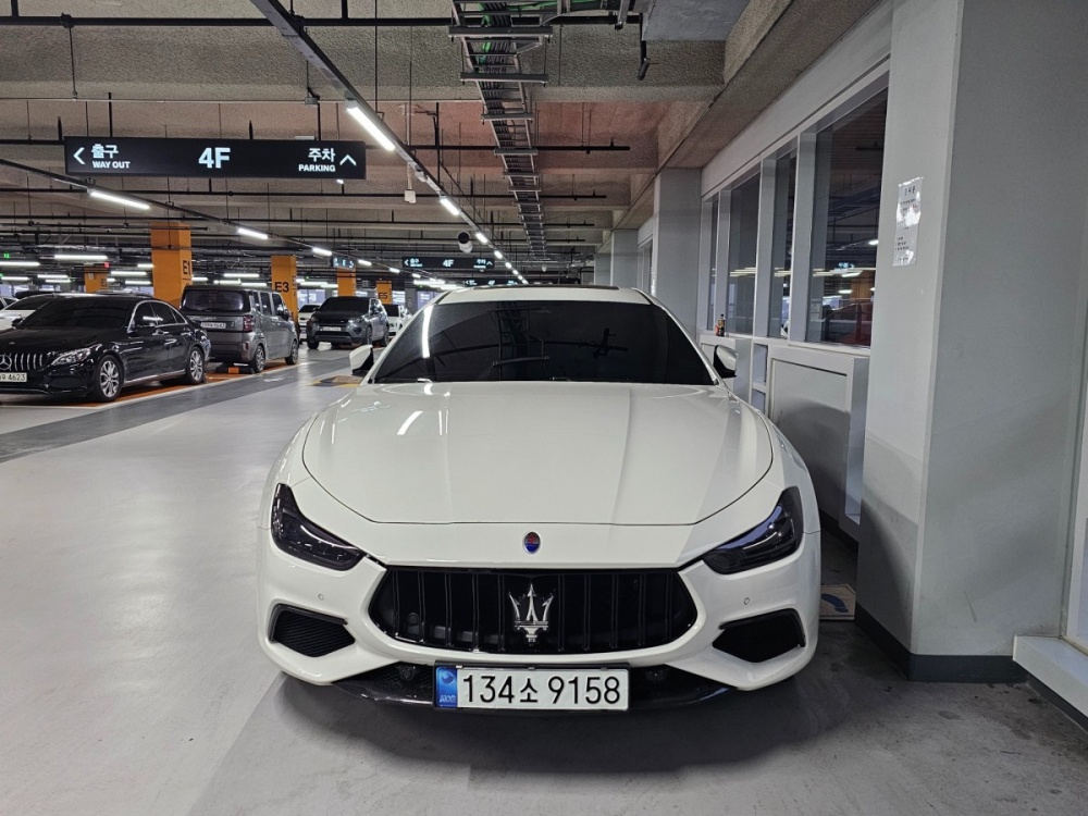 Maserati Ghibli