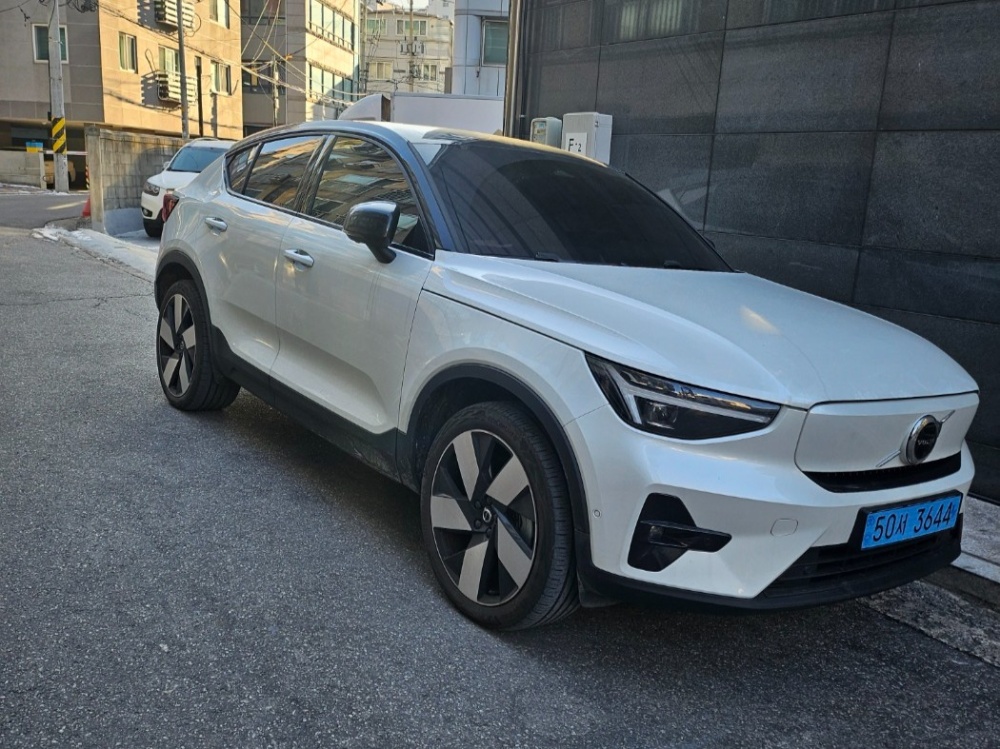 Volvo C40 recharge