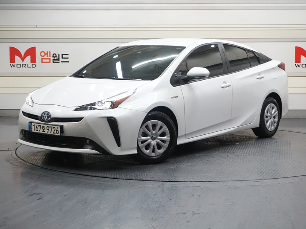 Toyota Prius 4th generation