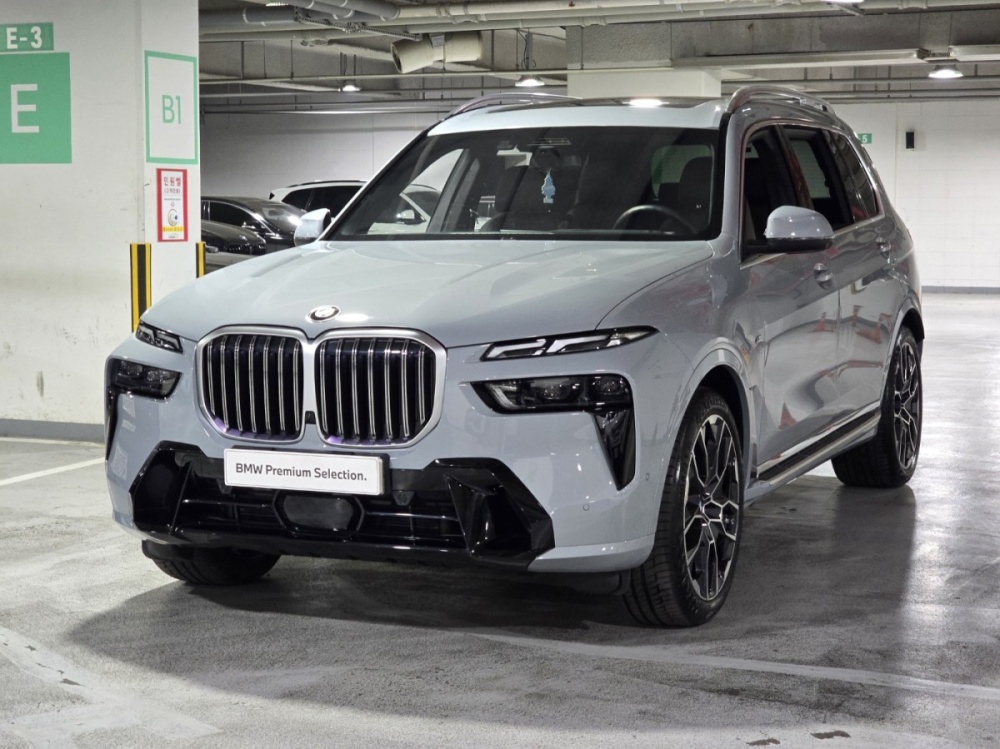 BMW X7 (G07)