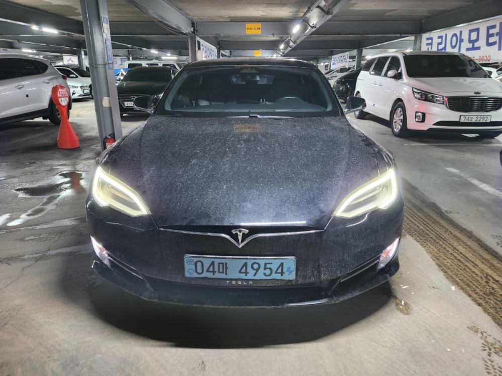 Tesla Model S