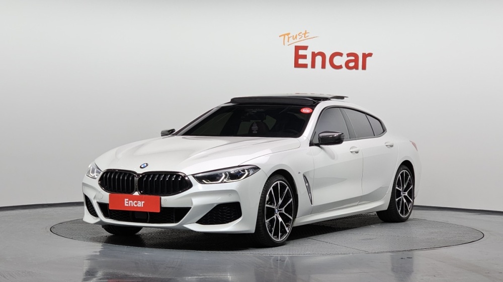 BMW 8 Series (G15)