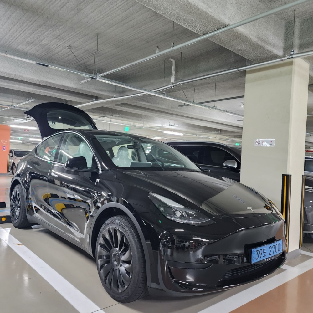 Tesla model Y