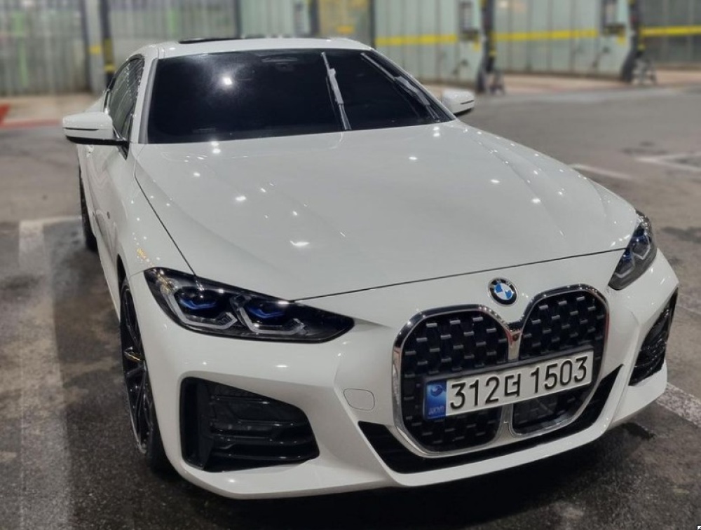 BMW 4 series (G22)