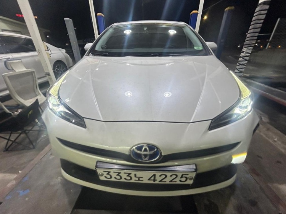 Toyota Prius 4th generation