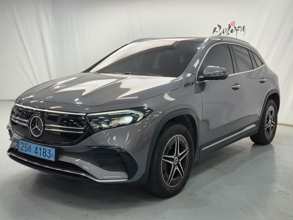 Mercedes-Benz EQA-H243