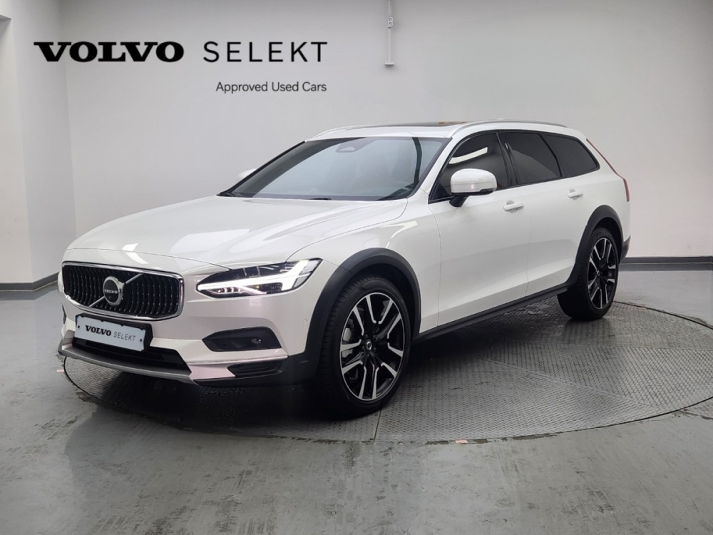 Volvo V90 Cross Country