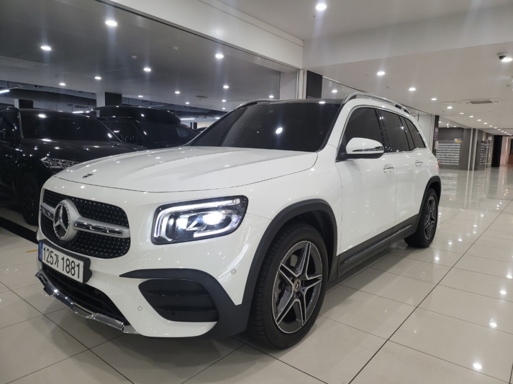 Mercedes-Benz GLB-Class X247