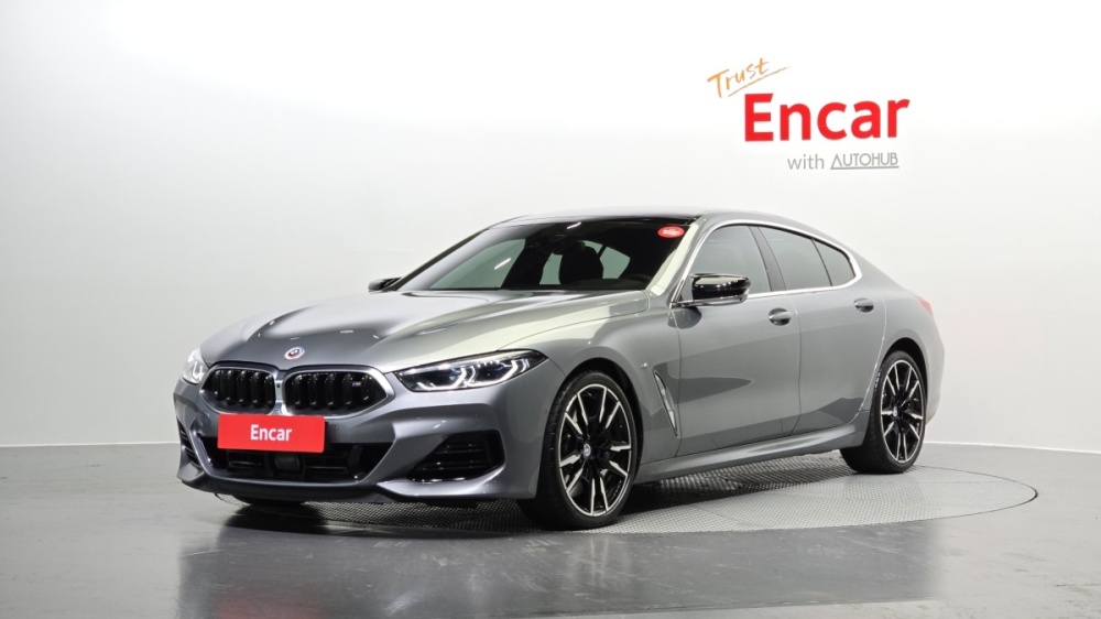 BMW 8 Series (G15)