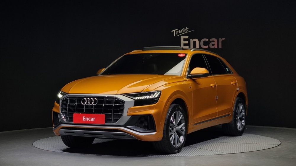 Audi Q8