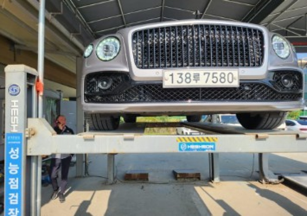 Bentley Flying Spur 3rd generation