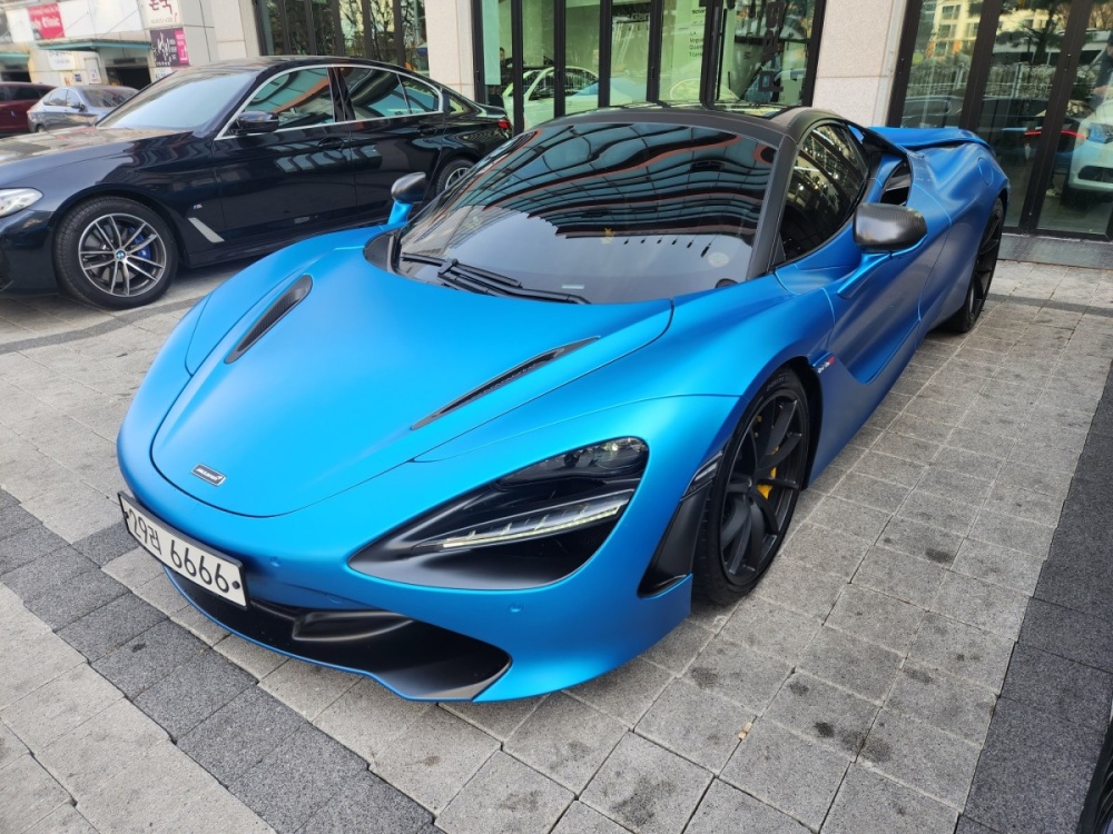 McLaren 720S