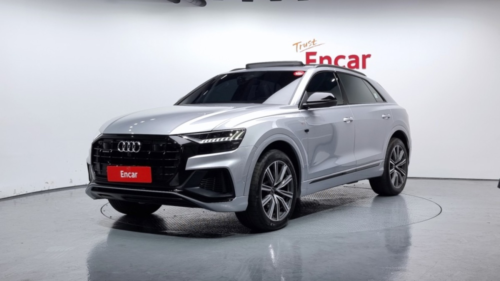 Audi Q8