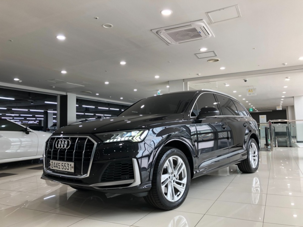 Audi Q7 (4M)