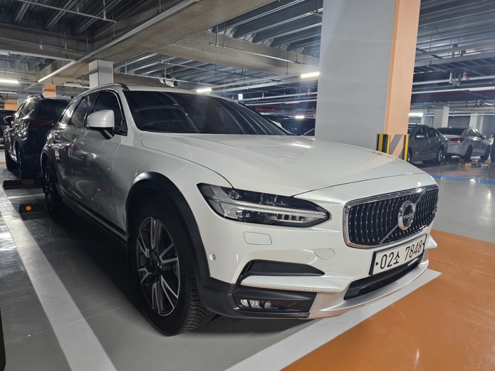 Volvo V90 Cross Country