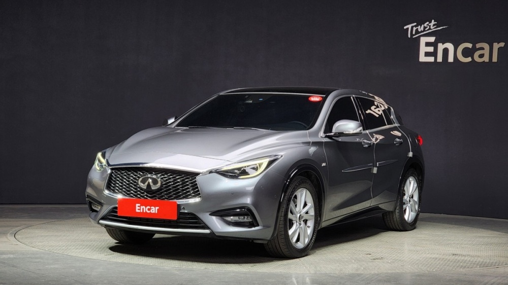 Infinity Q30