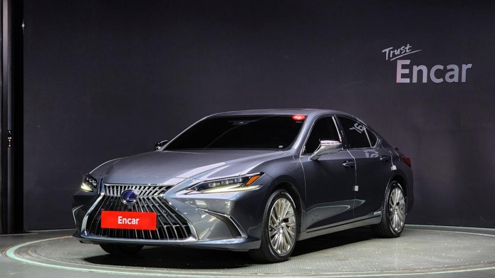 Lexus ES300h 7th generation