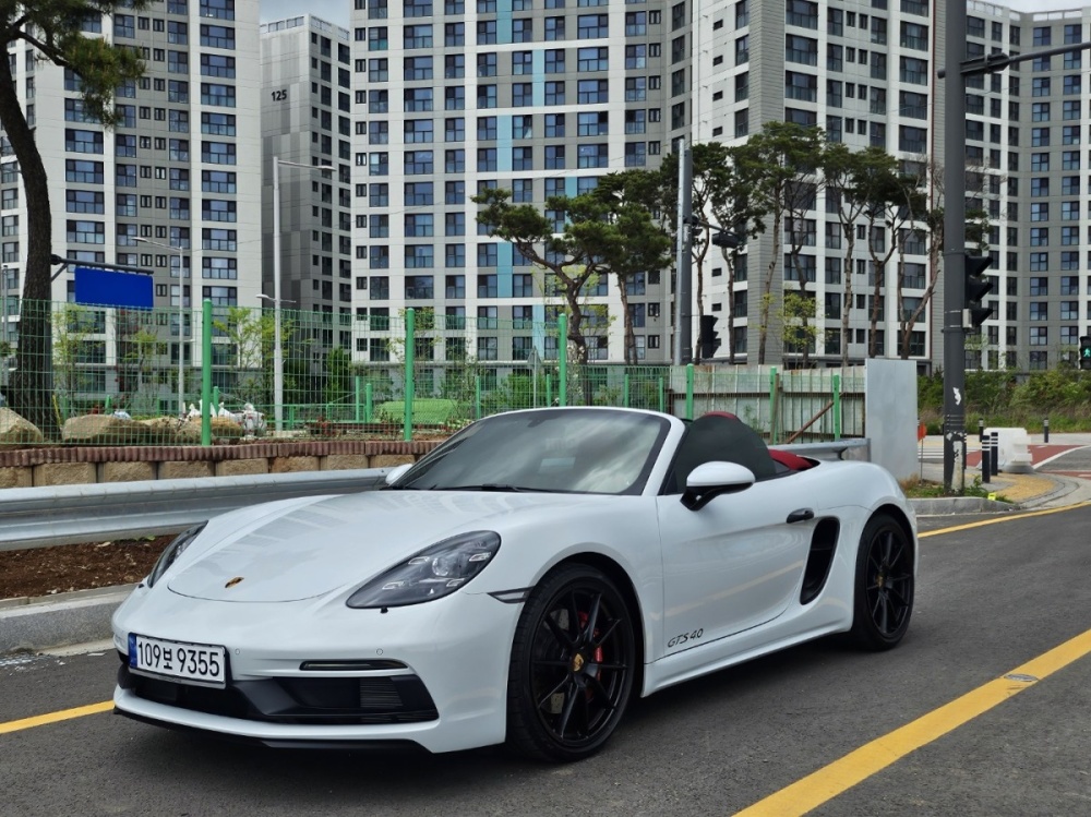 Porsche 718 boxster