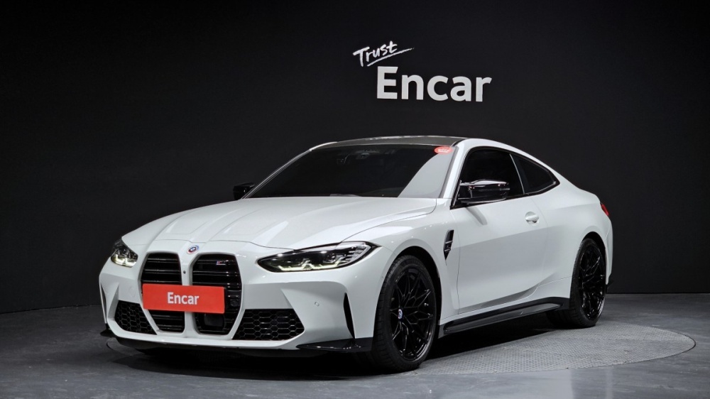 BMW M4 (G82)