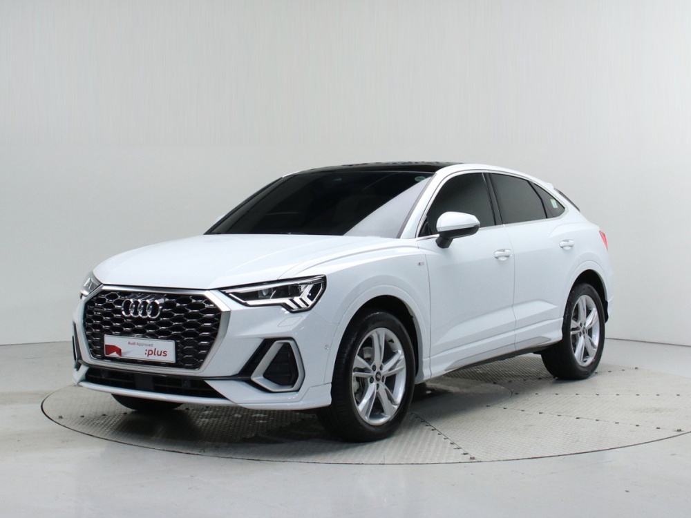 Audi Q3 (F3)