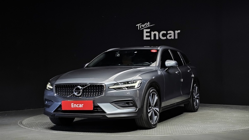 Volvo V60 Cross Country 2nd Generation