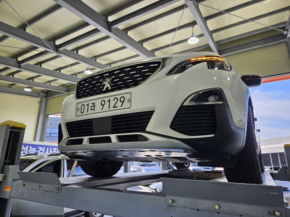 Peugeot 5008 2nd generation