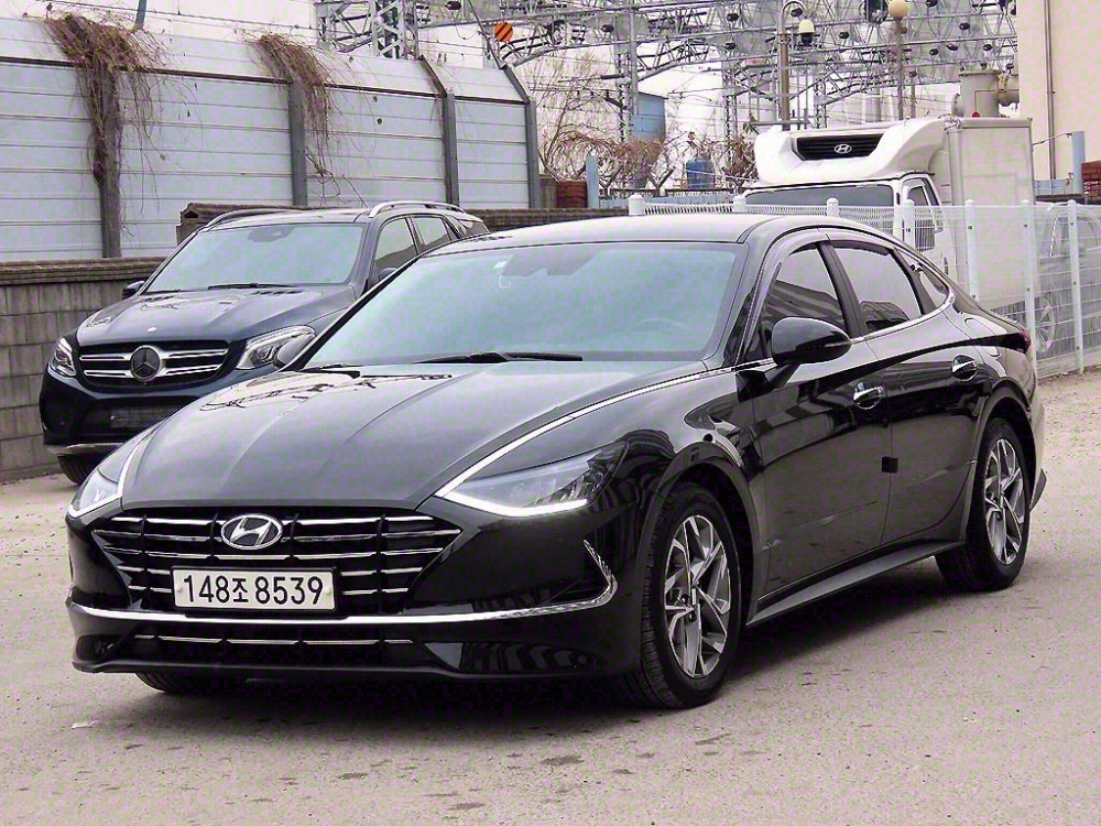 Hyundai Sonata (DN8)