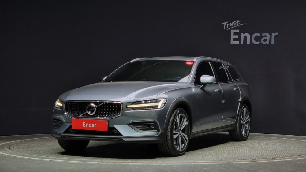 Volvo V60 Cross Country 2nd Generation