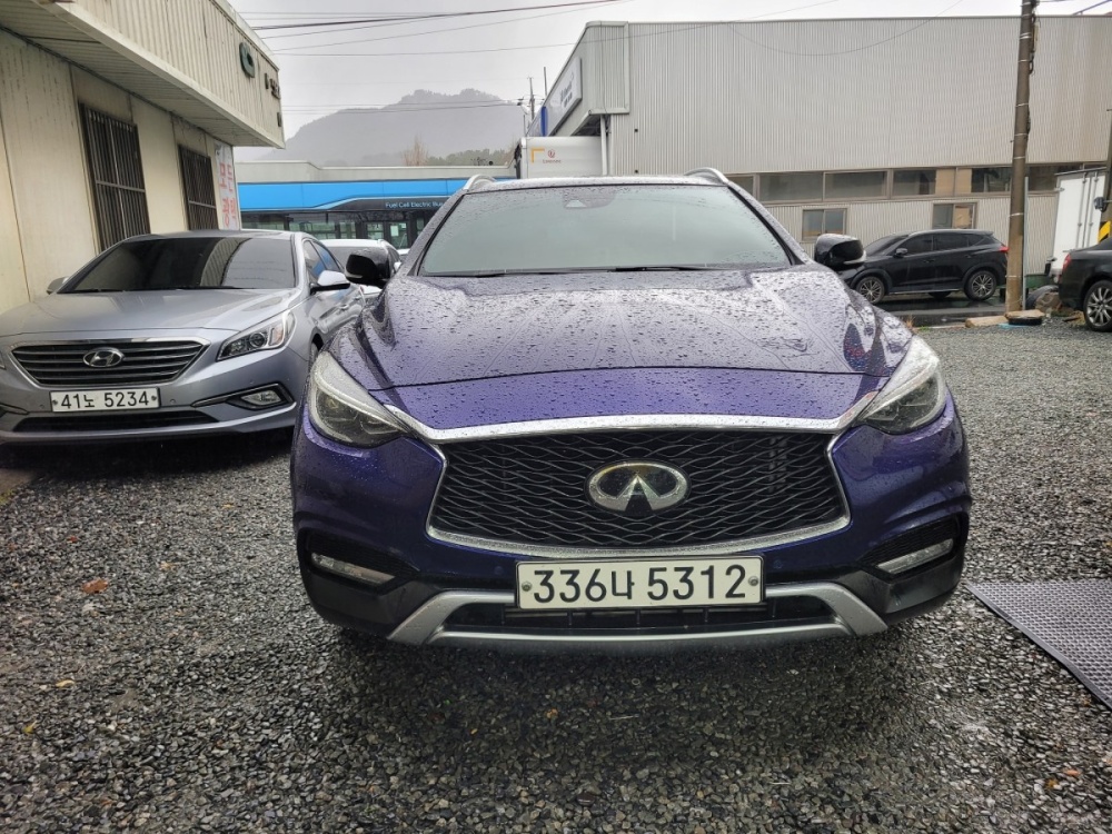 Infinity QX30