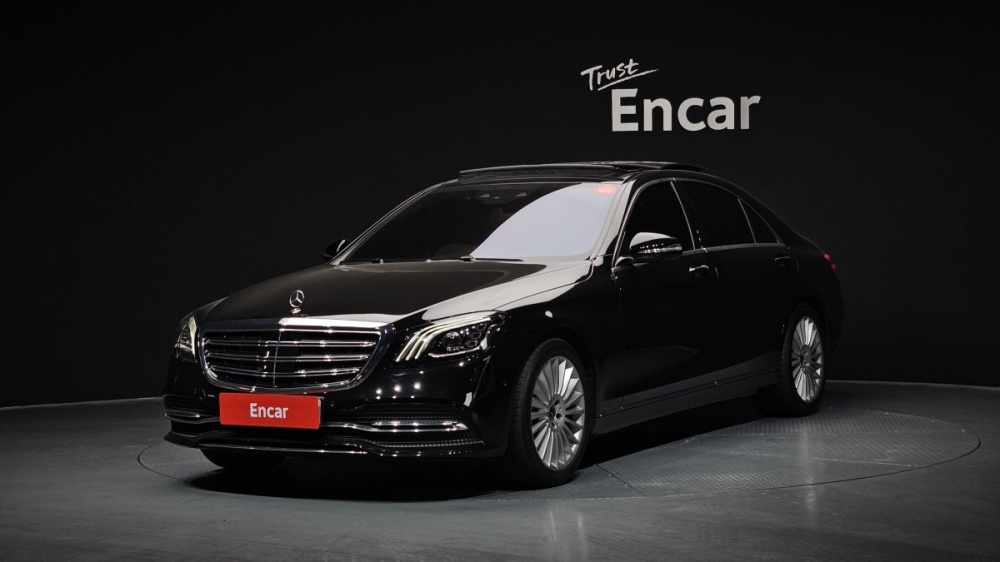 Mercedes-Benz S-Class W222