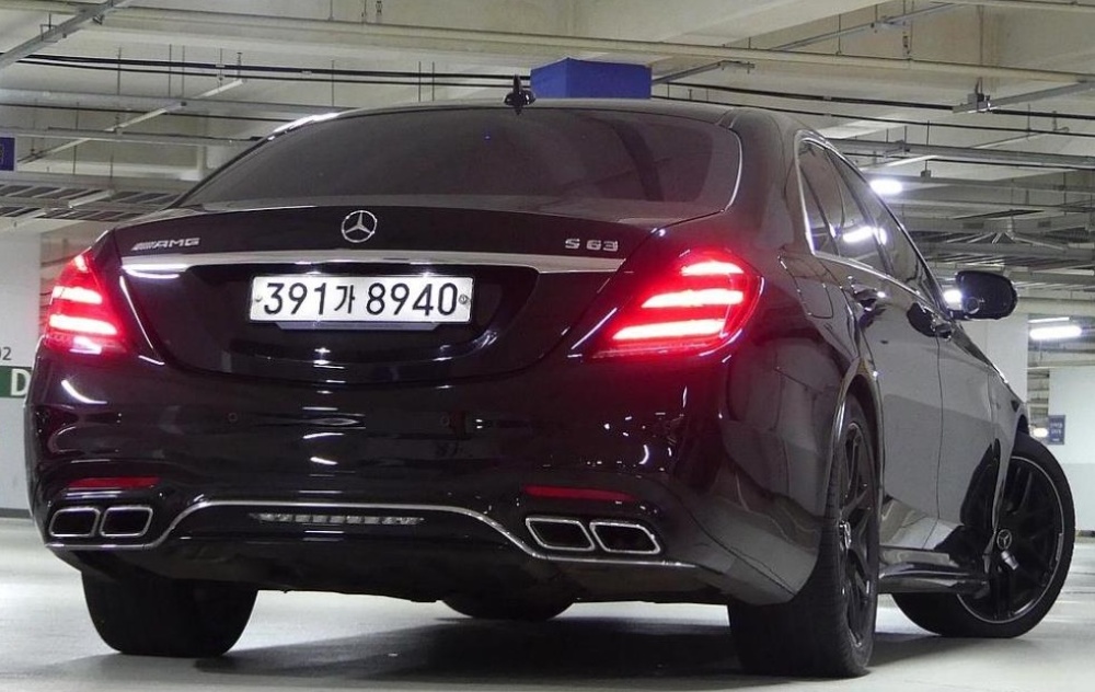 Mercedes-Benz S-Class W222