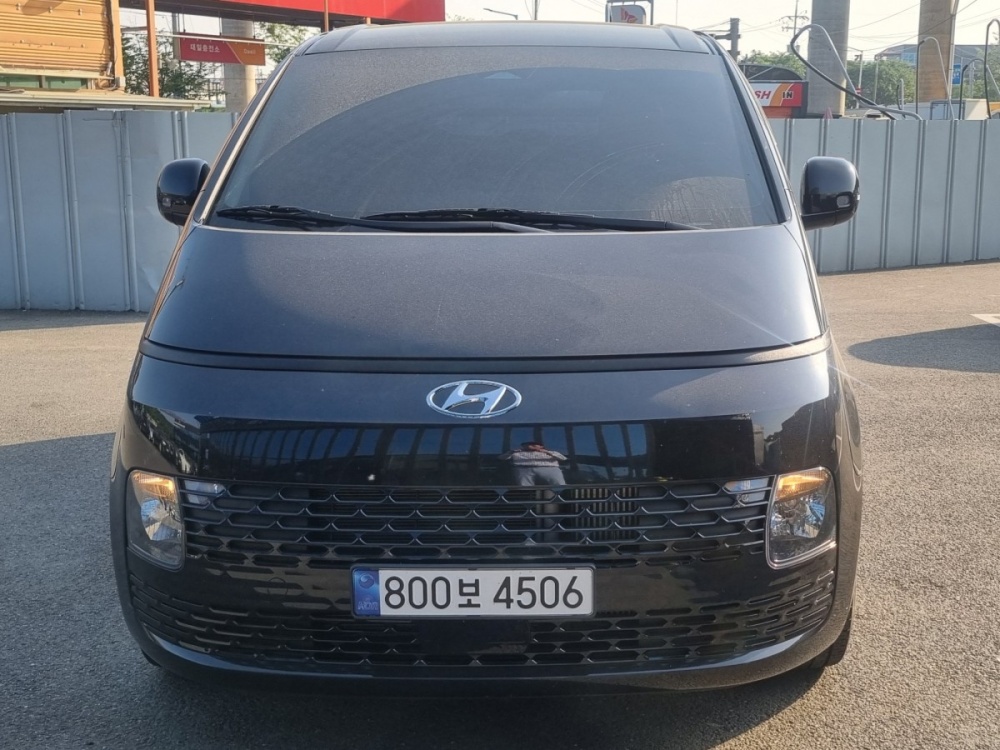 Hyundai Staria