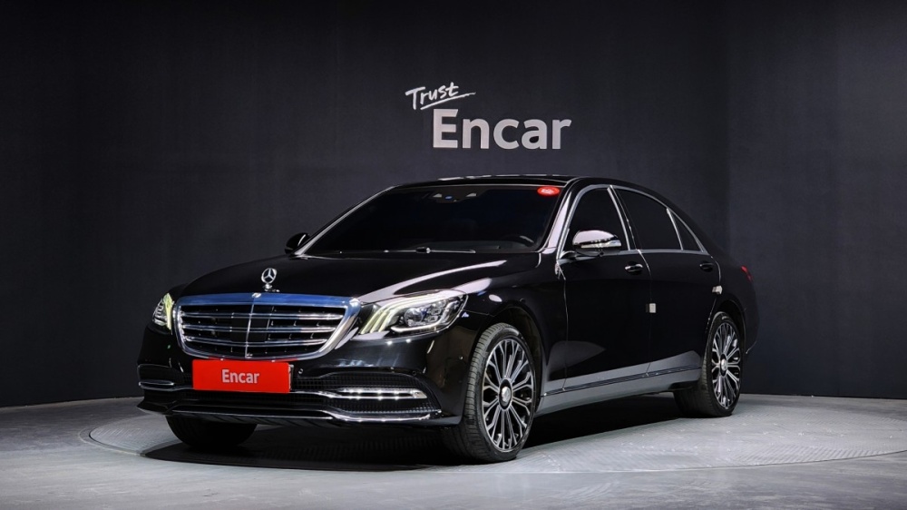 Mercedes-Benz S-Class W222